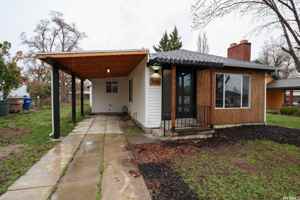 featured image of 948 E Atkin Ave