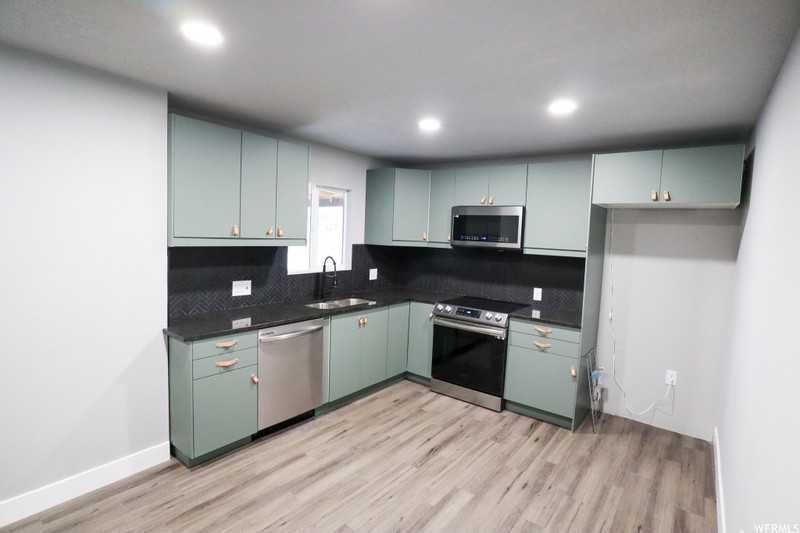 948 E Atkin Ave - Photo 6 of 23