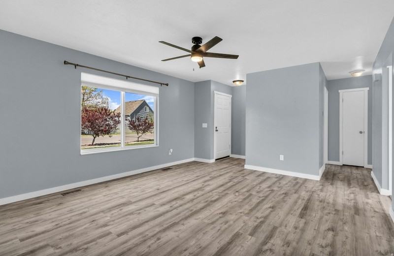 12669 Sw - Photo 6 of 24