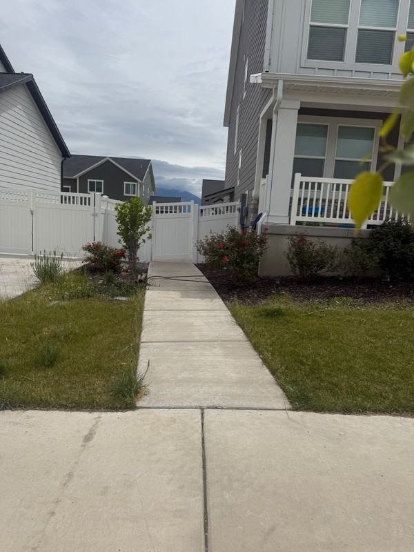 13579 S Langdon Dr - Photo 2 of 19