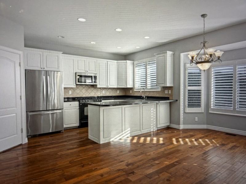 352 E Haven Crest Rd - Photo 2 of 10