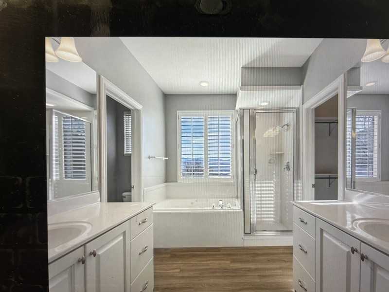 352 E Haven Crest Rd - Photo 5 of 10