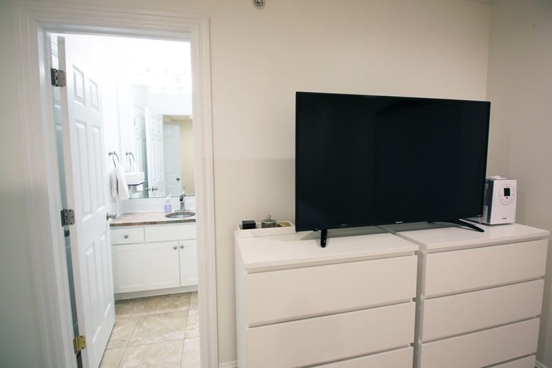 625 E St #7 - Photo 4 of 46