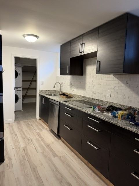 437 Es - Photo 3 of 23