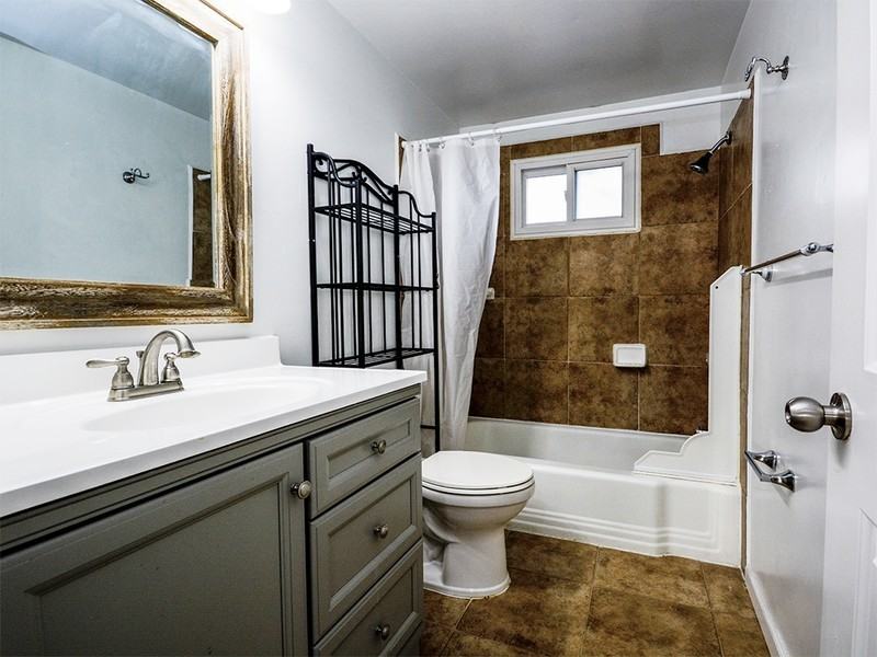 219 E Southgate Ave #1 - Photo 4 of 11
