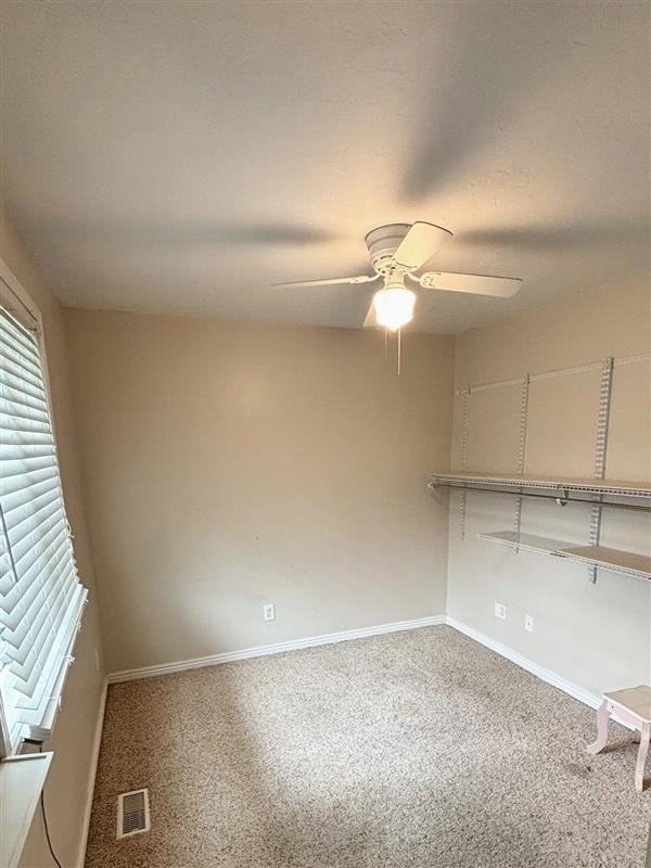 3681 Sw - Photo 3 of 10