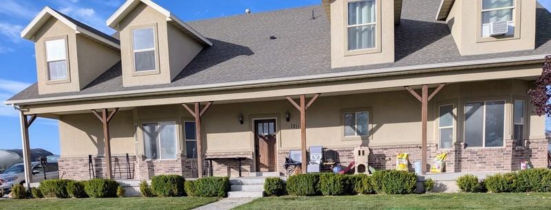 1211 E Russell Rd - Photo 3 of 6