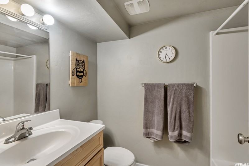 148 E Center St - Photo 6 of 9