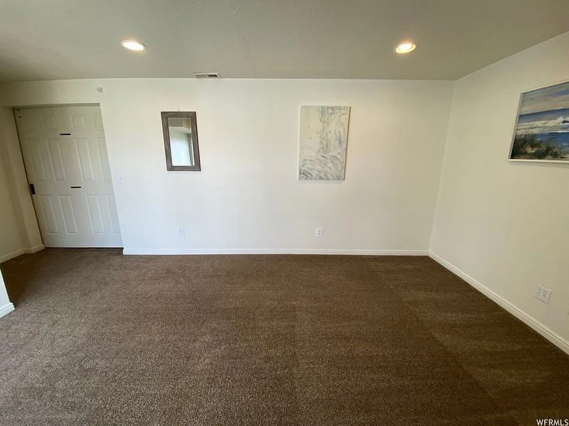 35 E Ann Arbor Dr #2 - Photo 5 of 17