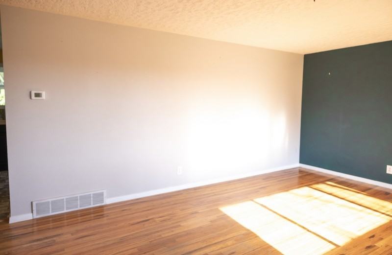 2162 Jackson Ave - Photo 3 of 23