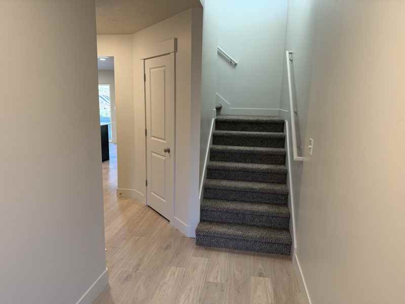 4013 S Woodland Ave - Photo 3 of 50