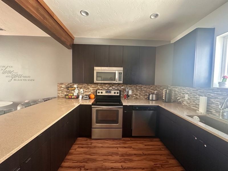 1037 W Rooftop Dr - Photo 4 of 23