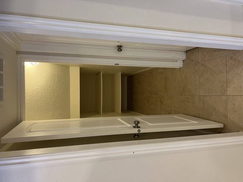 1035 Wn - Photo 4 of 16