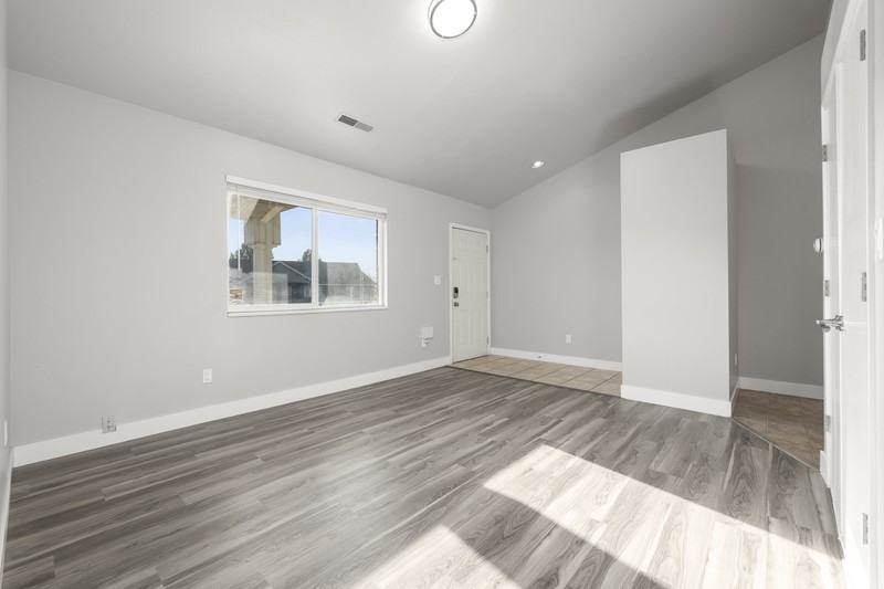 788 Nw #1 - Photo 6 of 17