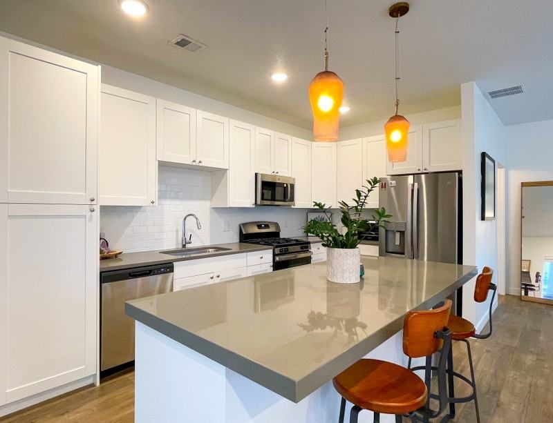 348 Wn - Photo 3 of 24