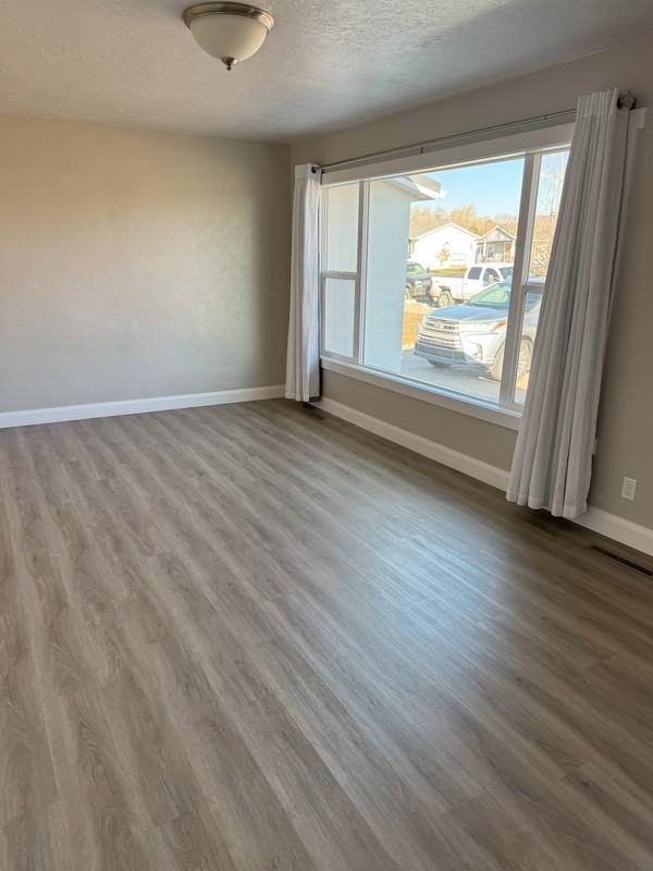 274 Sw - Photo 3 of 13