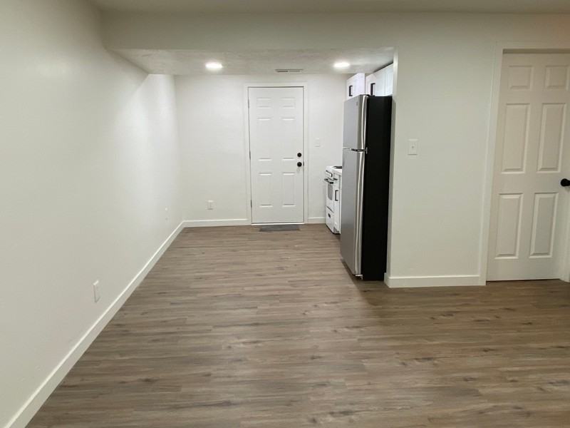 3660 S Yorkshire Rd #1 - Photo 6 of 10