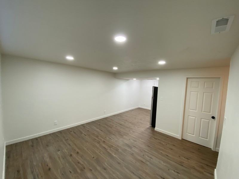 3660 S Yorkshire Rd #1 - Photo 7 of 10