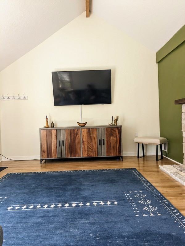 1400 S Foothill Dr - Photo 4 of 37