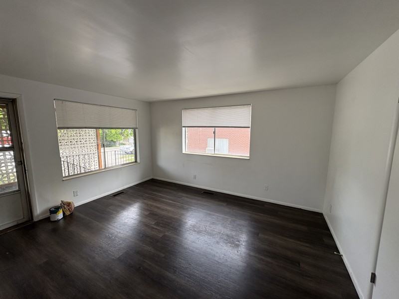 2630 S Windsor Cir #3 - Photo 2 of 10