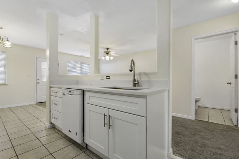 10504 S Sage Flats Way - Photo 4 of 23