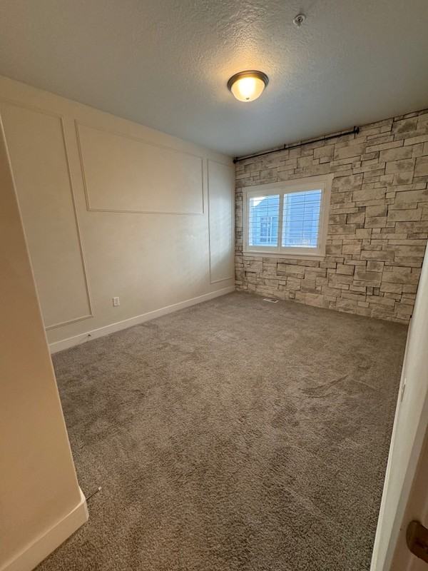 1558 Nw #101 - Photo 5 of 10