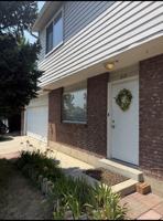 featured image of 615 E Carmel Dr