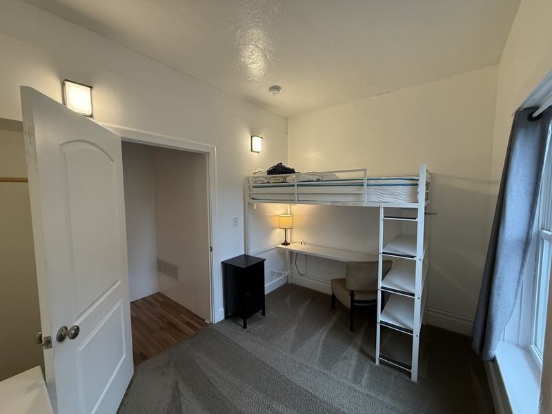 1222 S Windsor St - Photo 5 of 10