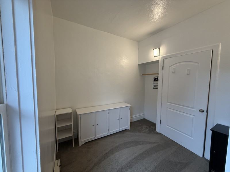 1222 S Windsor St - Photo 6 of 10