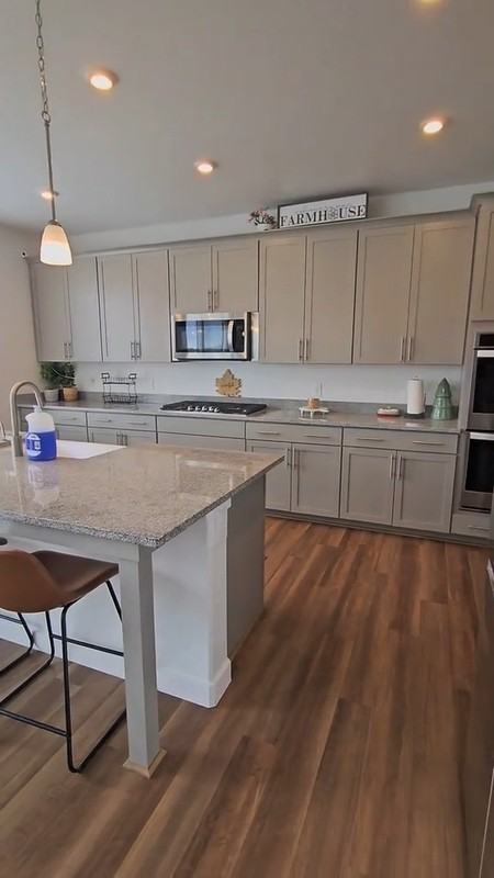 1766 E Johnstown St - Photo 3 of 26