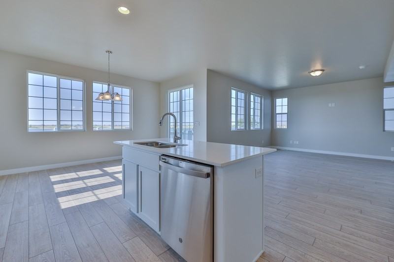 1062 W Osprey Dr - Photo 5 of 12