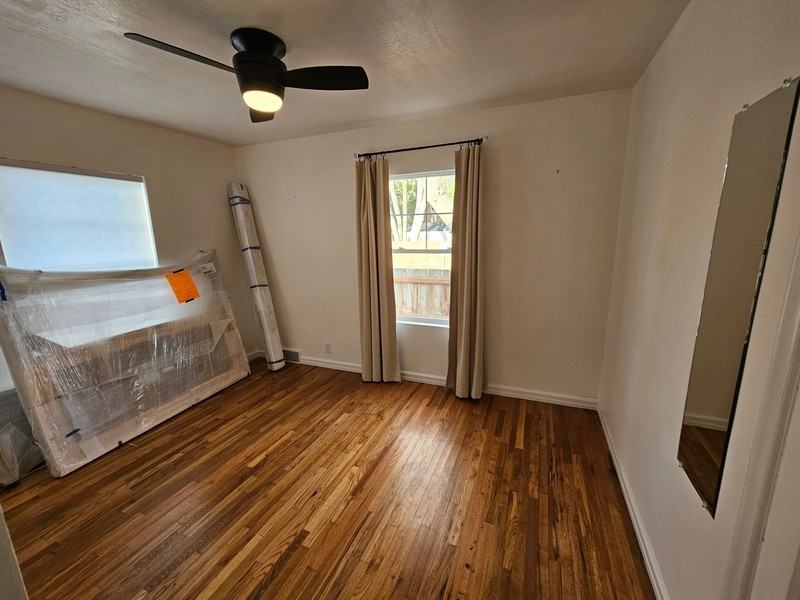 324 W Center St #1 - Photo 5 of 16