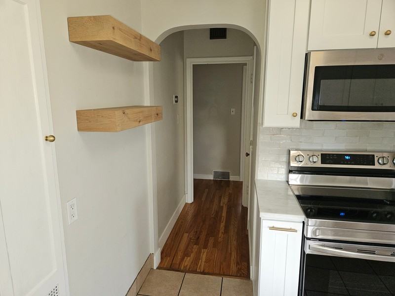 324 W Center St #1 - Photo 7 of 16