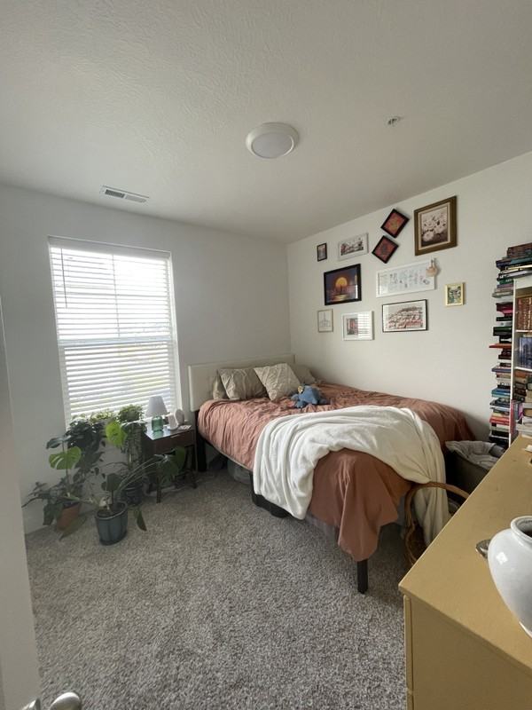 1382 Nw #204 - Photo 3 of 12