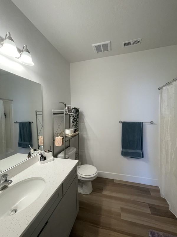1382 Nw #204 - Photo 6 of 12