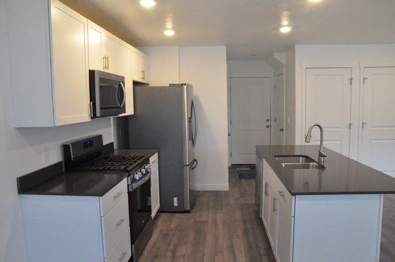 867 Nw - Photo 3 of 11