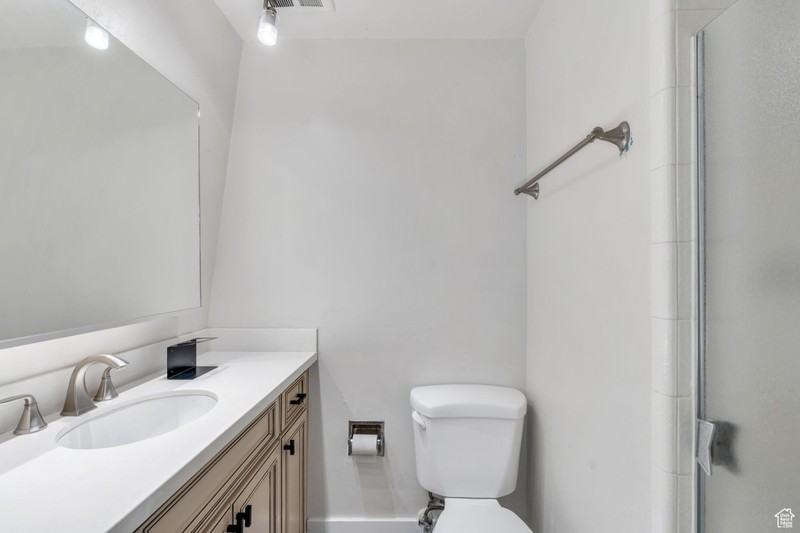 2063 E Kane Cir - Photo 3 of 31