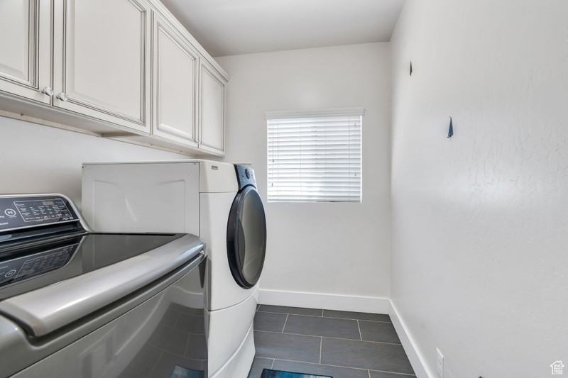2063 E Kane Cir - Photo 7 of 31