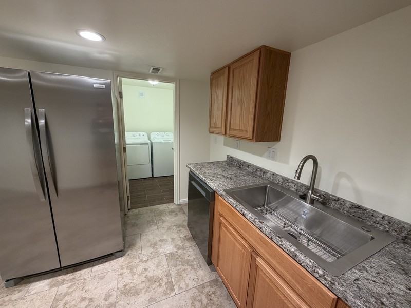 14009 S Old Dobbin Ln - Photo 2 of 16