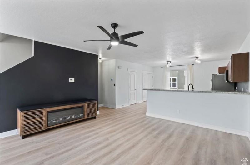3709 S Gowan Ln - Photo 6 of 18