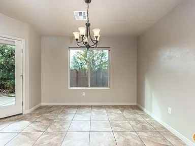 445 Nwest Cir - Photo 7 of 23