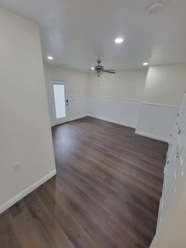 2372 Nw - Photo 3 of 14