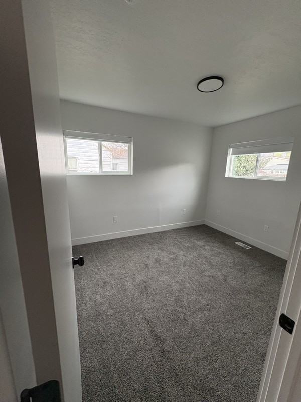 2797 S Lake St - Photo 2 of 10