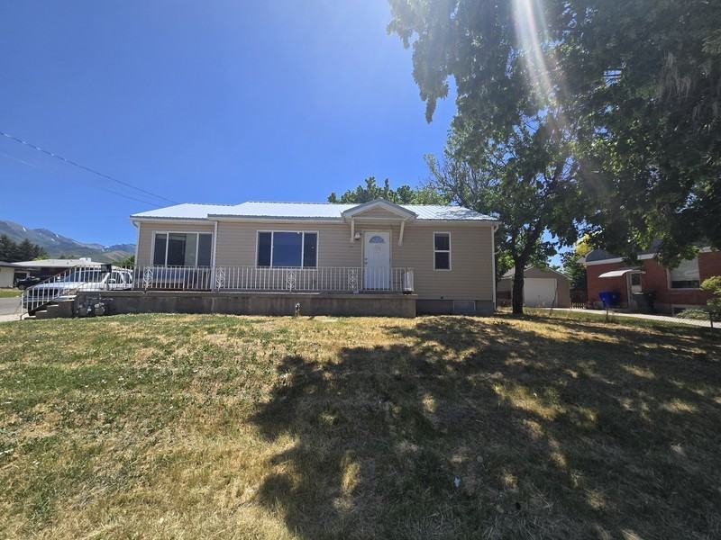 509 W Aly #A - Photo 2 of 24