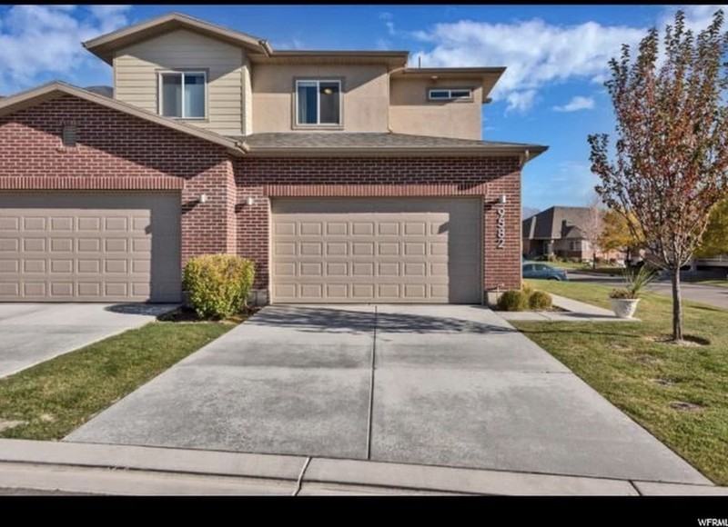 9582 N Deerfield Ln - Photo 2 of 44