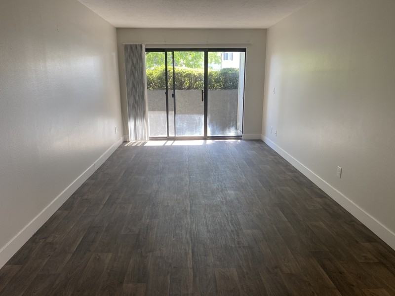 598 W Murray Blvd #1B - Photo 3 of 14