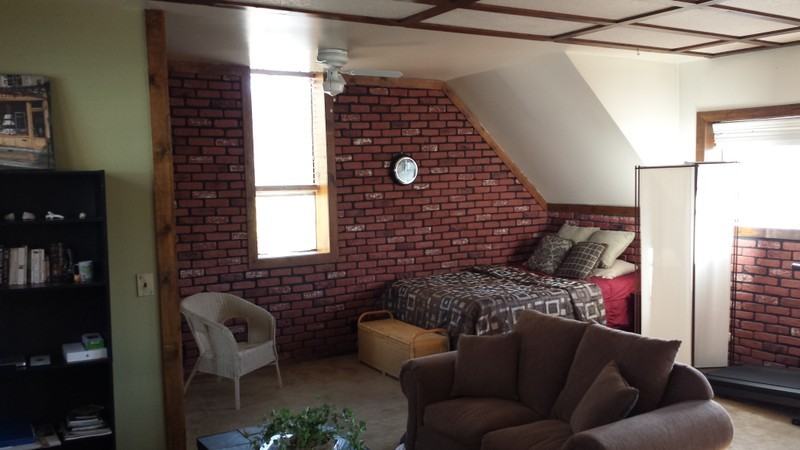 1136 E St #6 - Photo 6 of 10