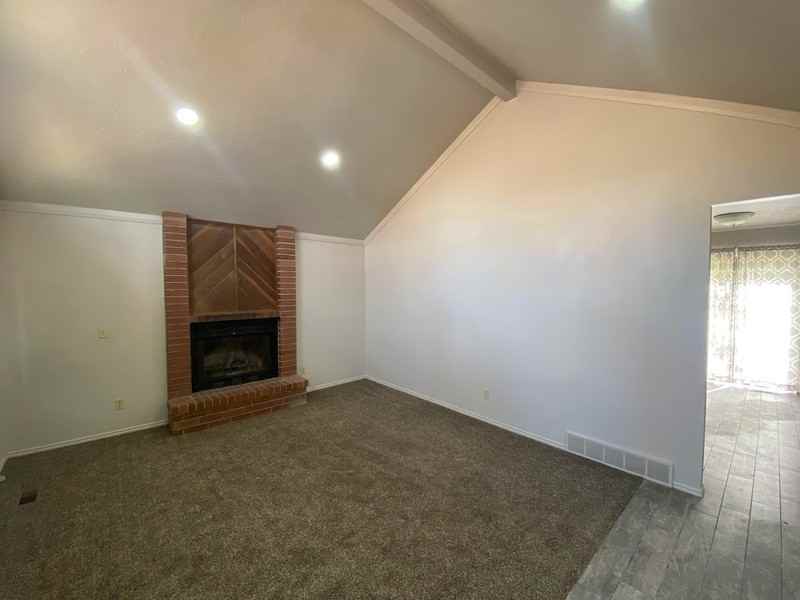538 E Heather Rd - Photo 5 of 14