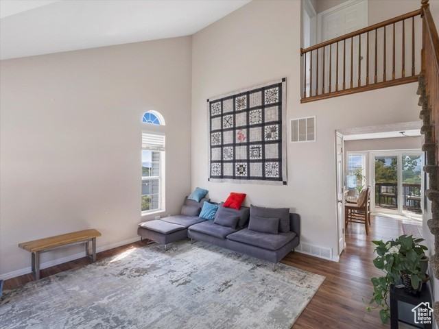 9842 S Tiger Eye Dr - Photo 2 of 20