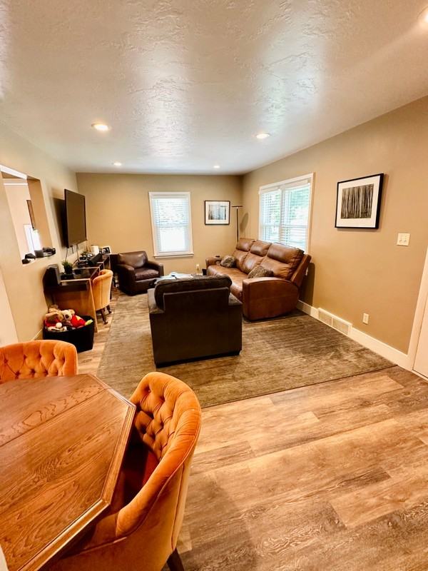 1647 E Westminster Ave - Photo 7 of 18